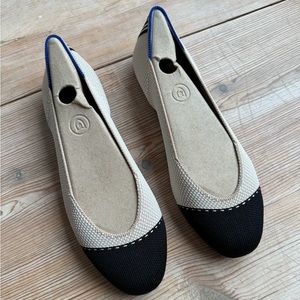 EUC Rothy’s Tuxedo Square flats size 7